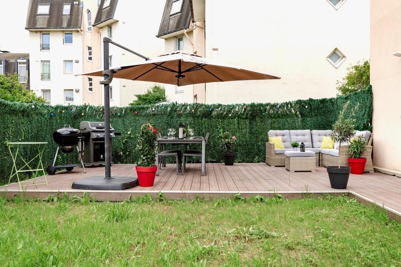 Charmant Refuge Avec Jardin, A 6 Minutes A Pied Du Metro Creteil L Echat-Lovely Retreat With Garden, Located A 6-Minute Walk From Creteil L Echat Metro Station Экстерьер фото