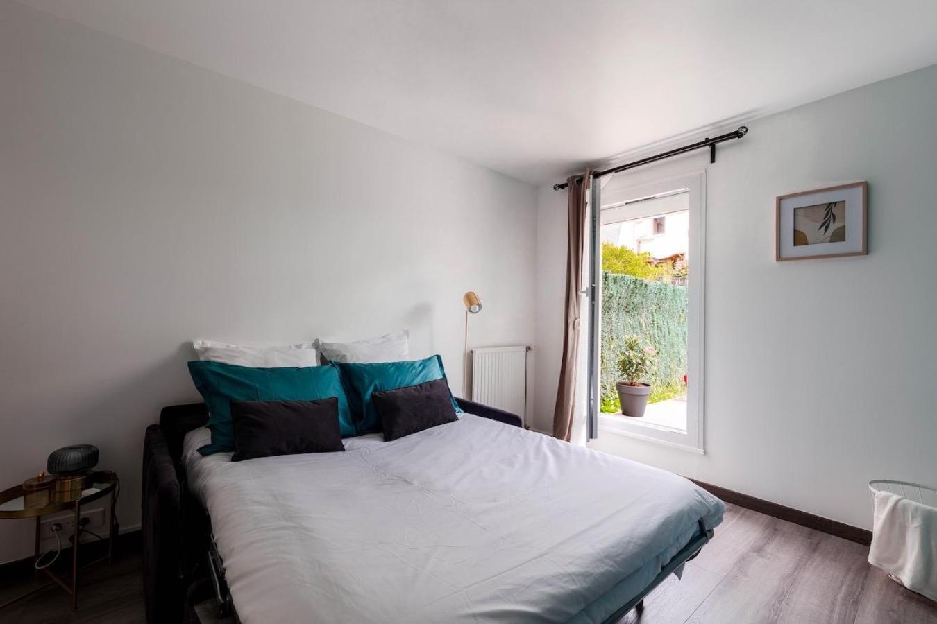 Charmant Refuge Avec Jardin, A 6 Minutes A Pied Du Metro Creteil L Echat-Lovely Retreat With Garden, Located A 6-Minute Walk From Creteil L Echat Metro Station Экстерьер фото