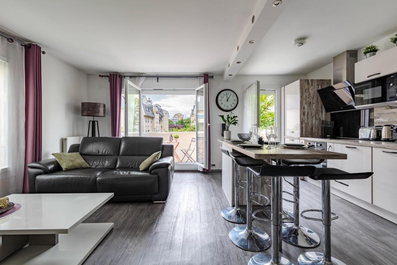 Charmant Refuge Avec Jardin, A 6 Minutes A Pied Du Metro Creteil L Echat-Lovely Retreat With Garden, Located A 6-Minute Walk From Creteil L Echat Metro Station Экстерьер фото